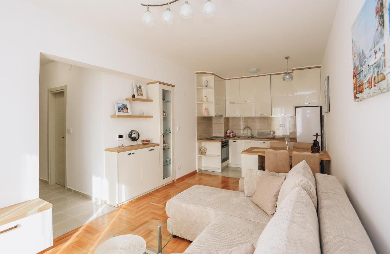 Apartments Viva Oliva Budva Bagian luar foto