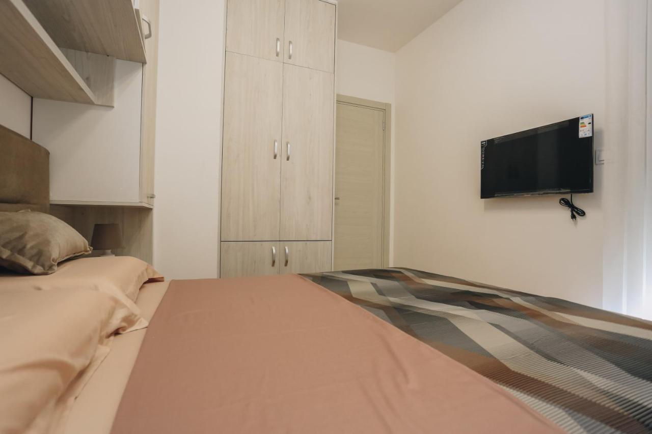 Apartments Viva Oliva Budva Bagian luar foto